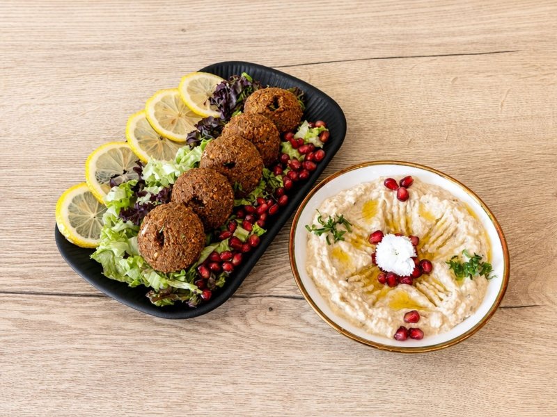 Babaghanoush en fallafel Yalla Fallafel Den Bosch