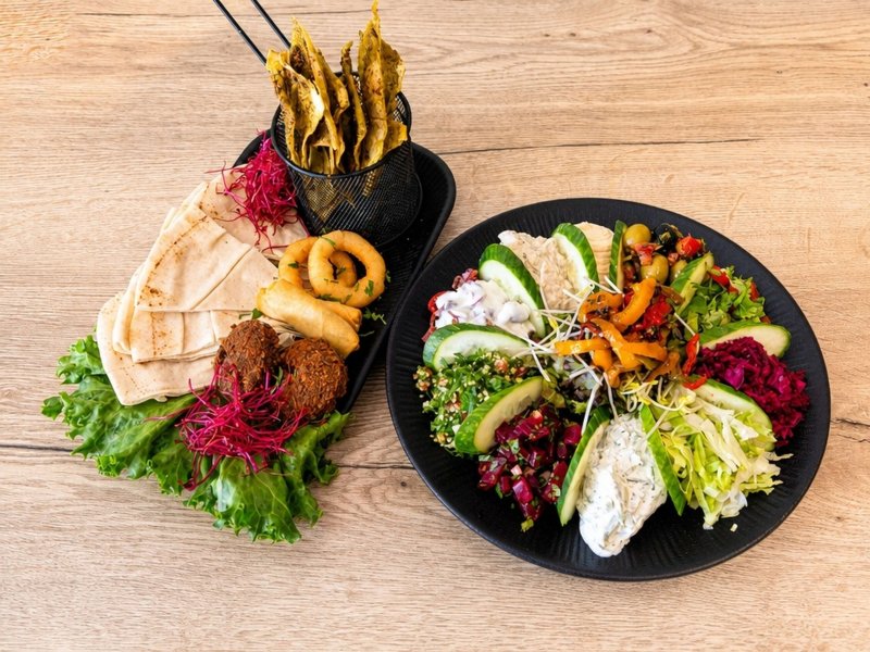 Wajba Arabia Yalla Fallafel Den Bosch